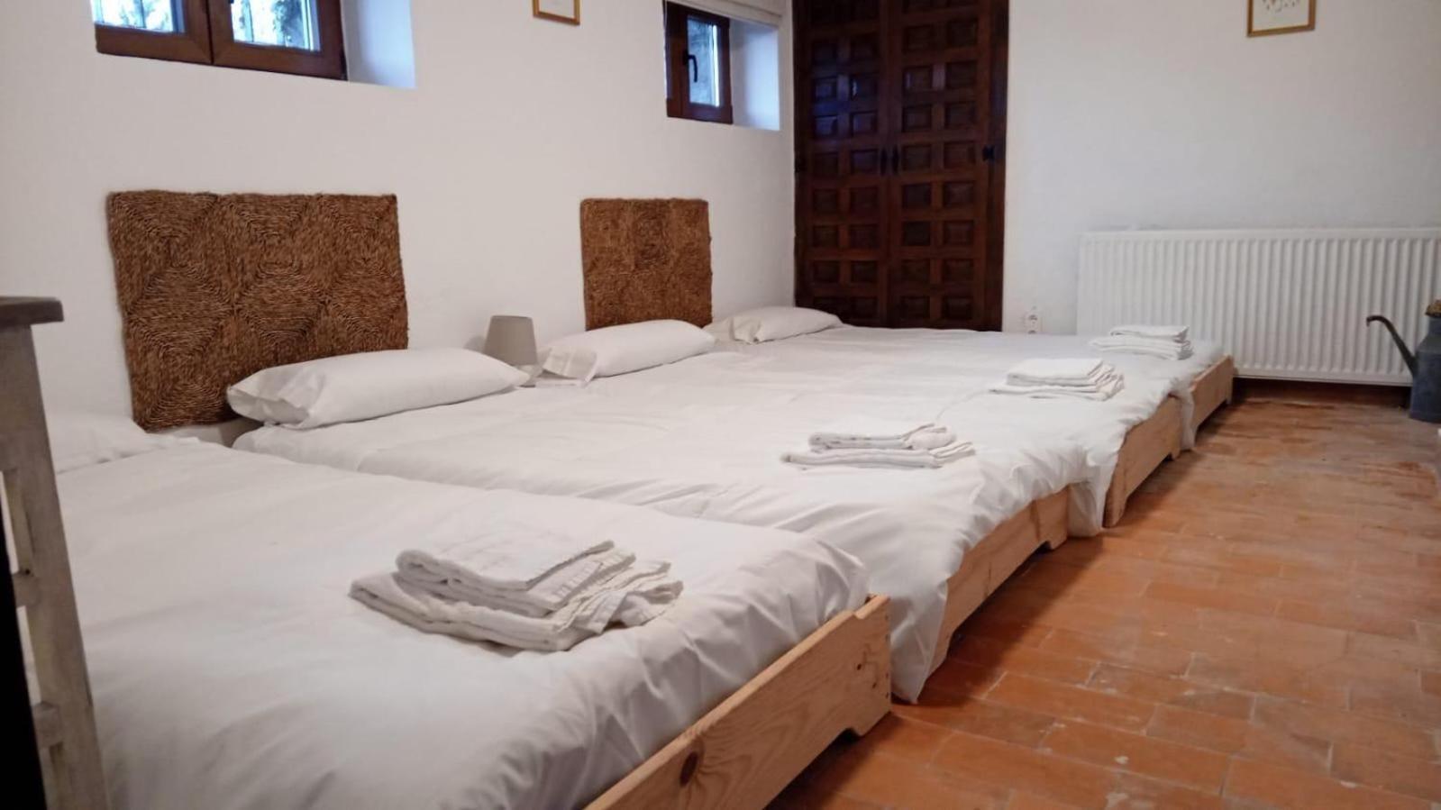 Los Cedros, Gran Chalet Con Piscina Y Apartamento En Navacerrada Ngoại thất bức ảnh